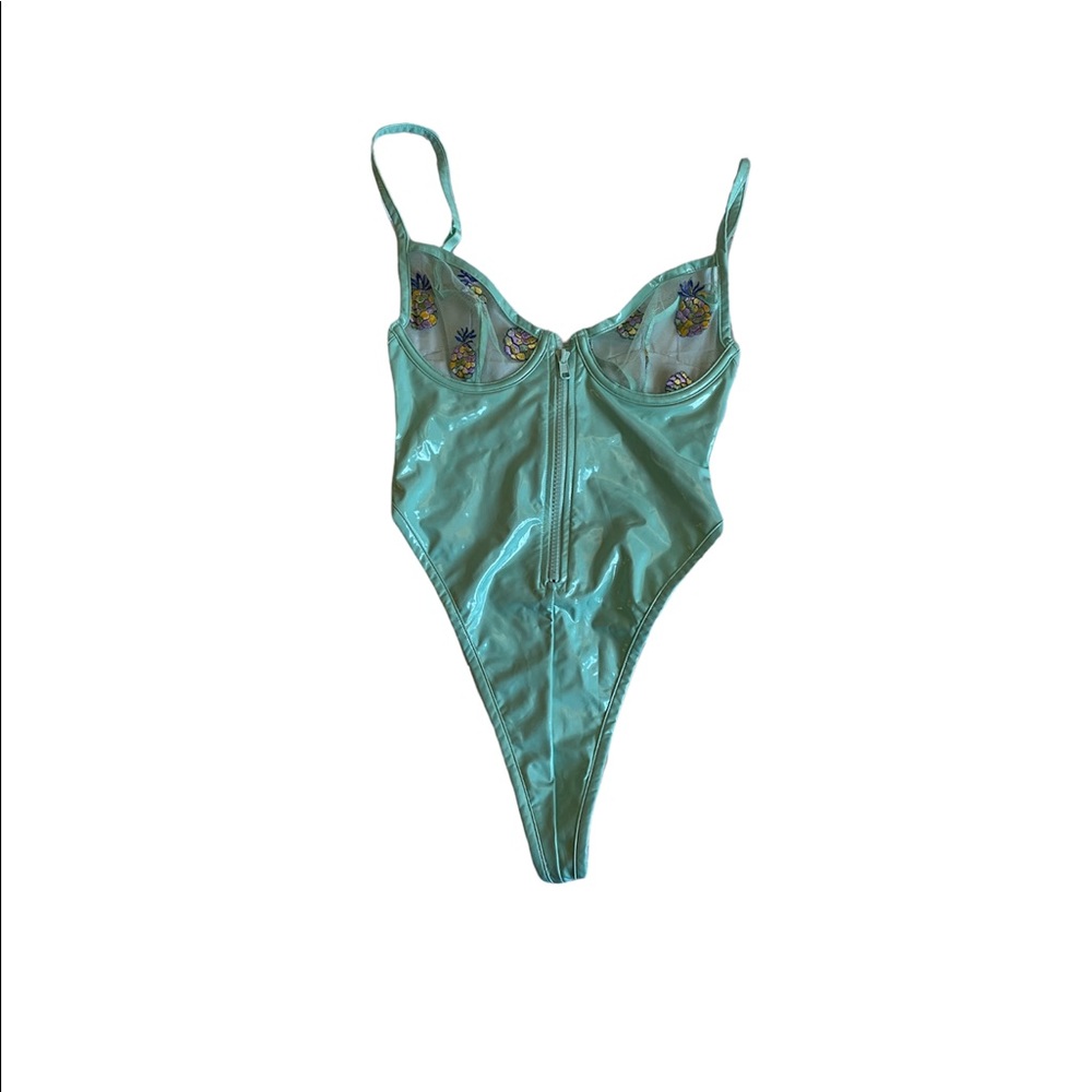 SAVAGE X FENTY BODYSUIT